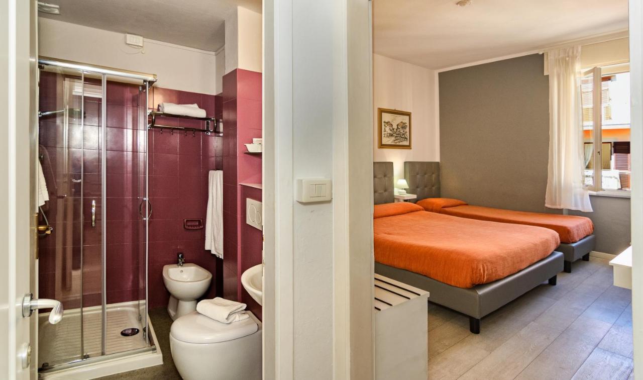 City Hotel فياريجيو المظهر الخارجي الصورة