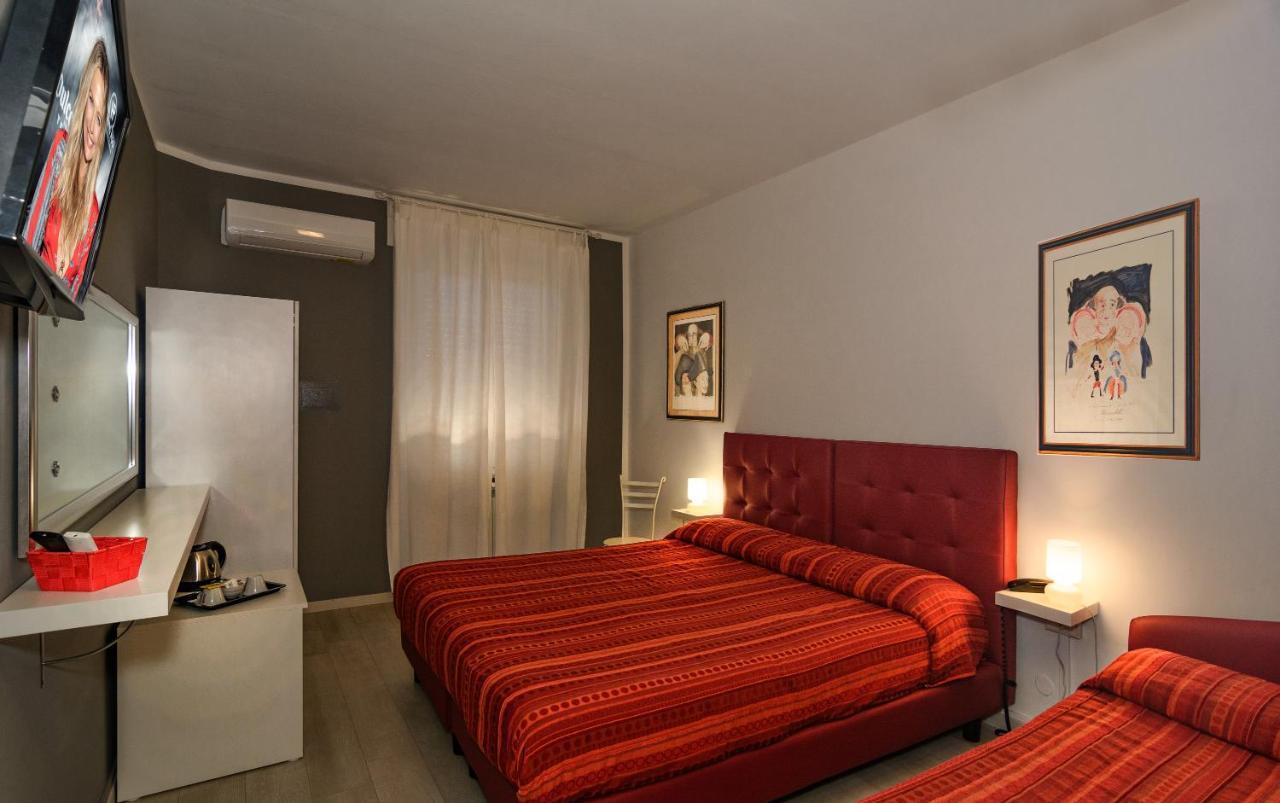 City Hotel فياريجيو المظهر الخارجي الصورة