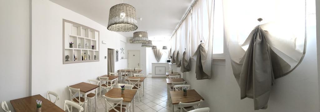City Hotel فياريجيو المظهر الخارجي الصورة